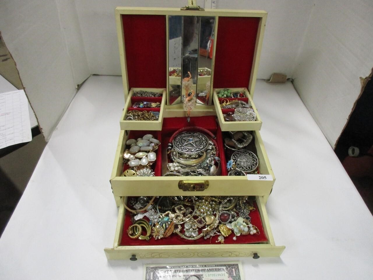 Jewelry box with vintage jewelry some rare
