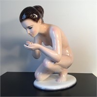 PORCELAIN NUDE FIGURINE 1931 FAVARO