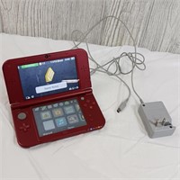 Nintendo 3DS XL w/ Charger WORKS