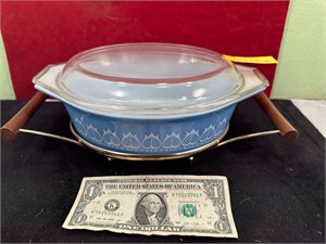 *COVERED PYREX DISH W/METAL CARRIER