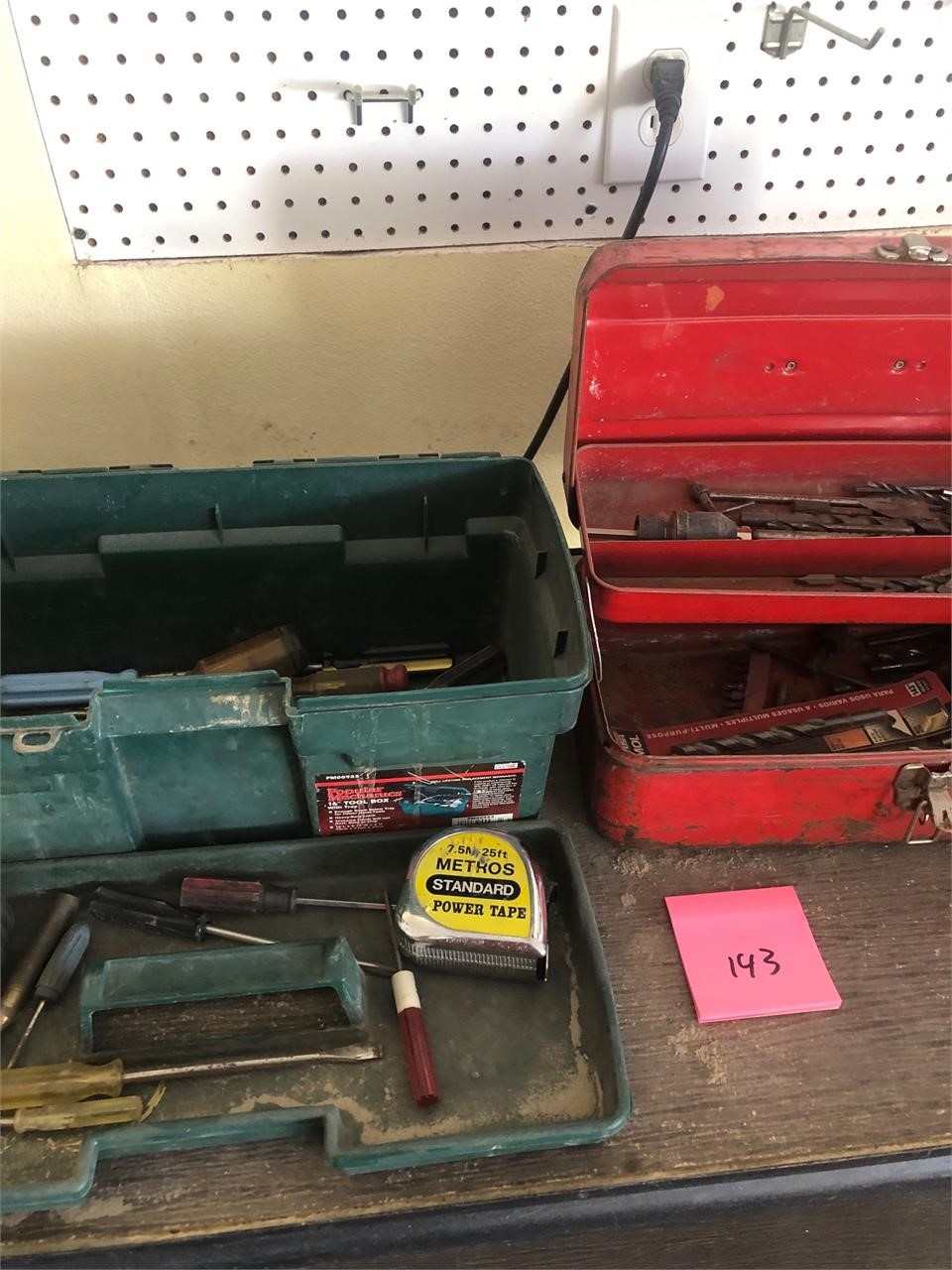 Toolboxes with tools #143