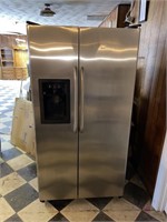 Working GE Stainless Side by Side Refrigerator
