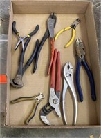 Mixed Set Of Pliers And Cutters.