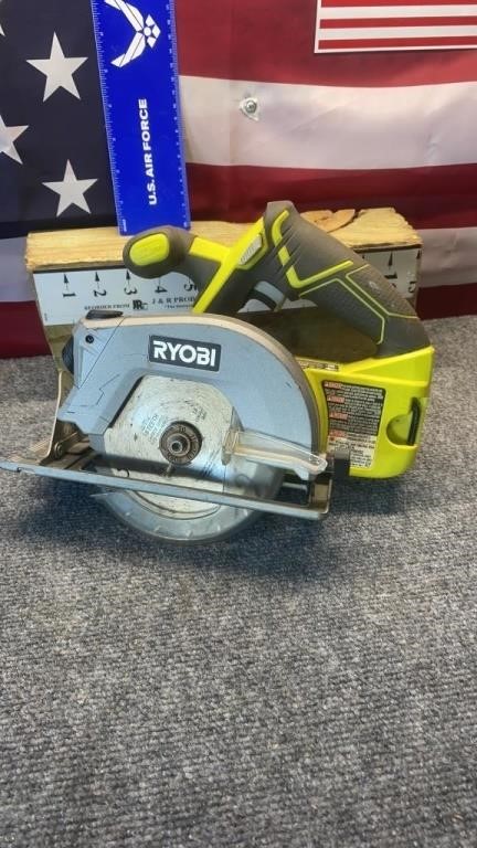 18V Ryobi ONE+ 5 1/2 " Circular Saw Tool Only