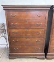 Broyhill 5 Drawer Chest