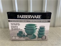 23 Piece Mixing Bowl & Prep Set -  Piece Broke Off