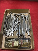 Big collection of craftsman and snapon wrenches