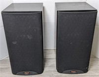 Pair Klipsch RB5 II Bookshelf Speakers in Black.