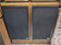 Pair Quantum 3 Floor Speakers 39.5" Tall (Bidding