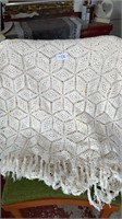 Vintage - full size bedspread - lace with fringe