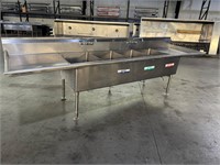 138” Stainless 4 Comp Sink w 2 NEW FAUCETS