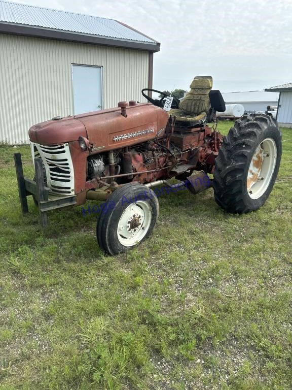 IH 330 UTLITY TRACTOR, NOT STUCK, NOT RUNNING,