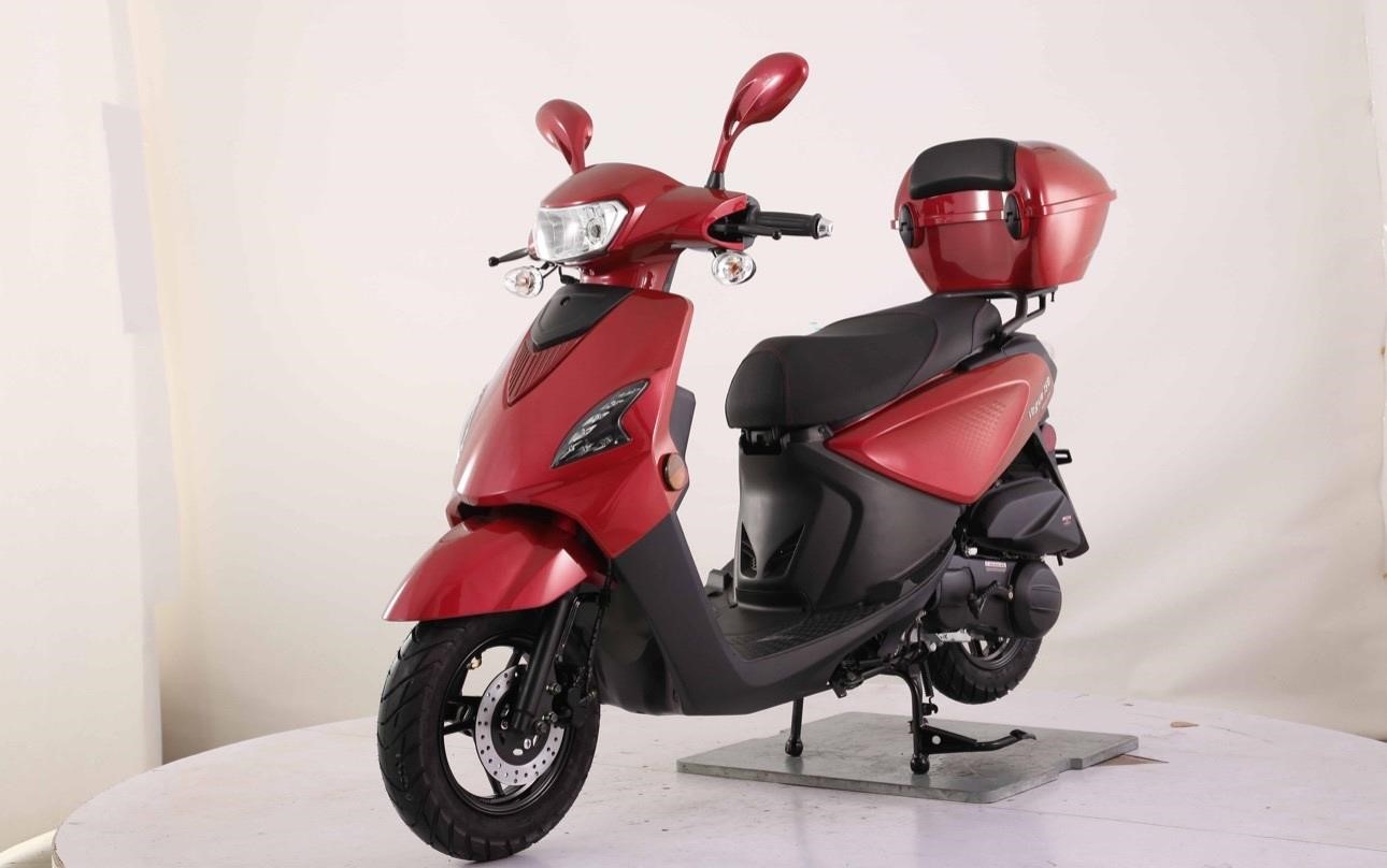 BRANd NEW 2024 GAS 150cc 4-STROKE GAS SCOOTER Red