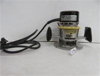 STANLEY JOB MASTER CORDED ELECTRIC ROUTER