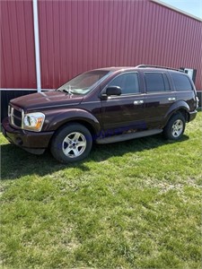 2004 Dodge Durango shows 176,089 miles