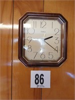 Waltham quartz clock