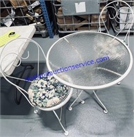 Glass Top Table And Chairs (2 x 5" Tall)
