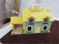 Fisher Price Play Family House 1969