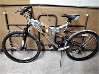 Mongoose seven speed bike, grip shift max