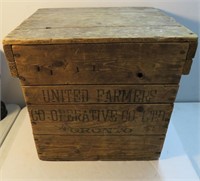 Rare Old Toronto Ontario Egg Crate w Lid 14x14 Box