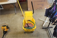 Brute Mop Bucket-Mop -Commercial Quality -Untested