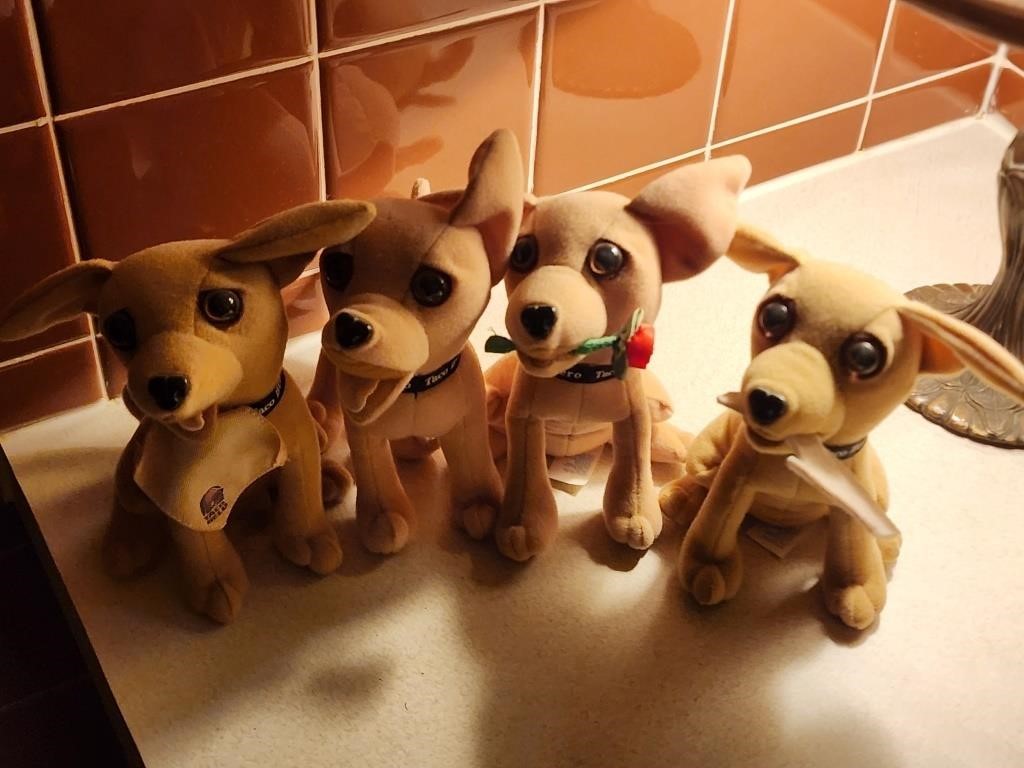 Lot Of 4 Taco Bell Dogs