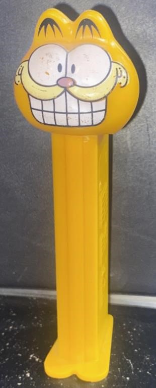 Vintage Collectibles / Pez & Pokemon