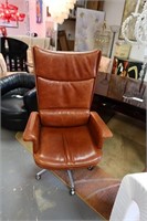 Mascheroni High back executive leather chair