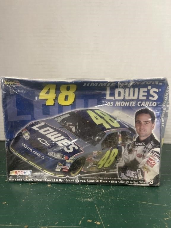 2005 Revell #48 Jimmie Johnson Monte Carlo Lowes