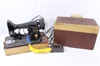 Singer 99k Sewing Machine W/Case