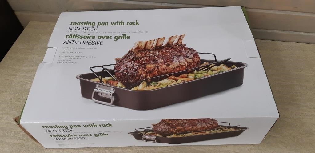 Roasting Pan with rack, NIB