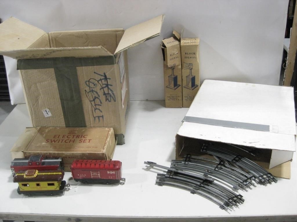 Assorted Electric Trains & Accessories