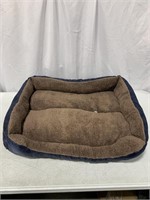 PAWSTRIP, PET BED WITH SOME LIGHT DAMAGE, 30 X 24