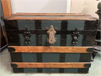 Vintage green trunk 28” wide 21” tall