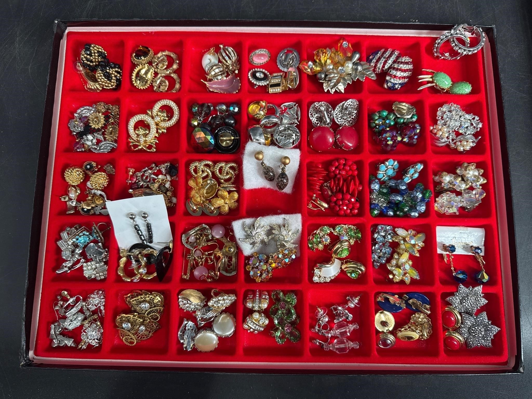 DEALER FLAT LOT OF COSTUME JEWELRY EARRINGS