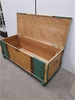 Vintage wood box with hinged lid on casters 18 x