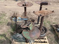 STEEL TABLES, VISE, SHOVEL