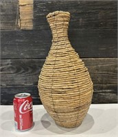 Wicker / Rattan Vase Shaped Décor