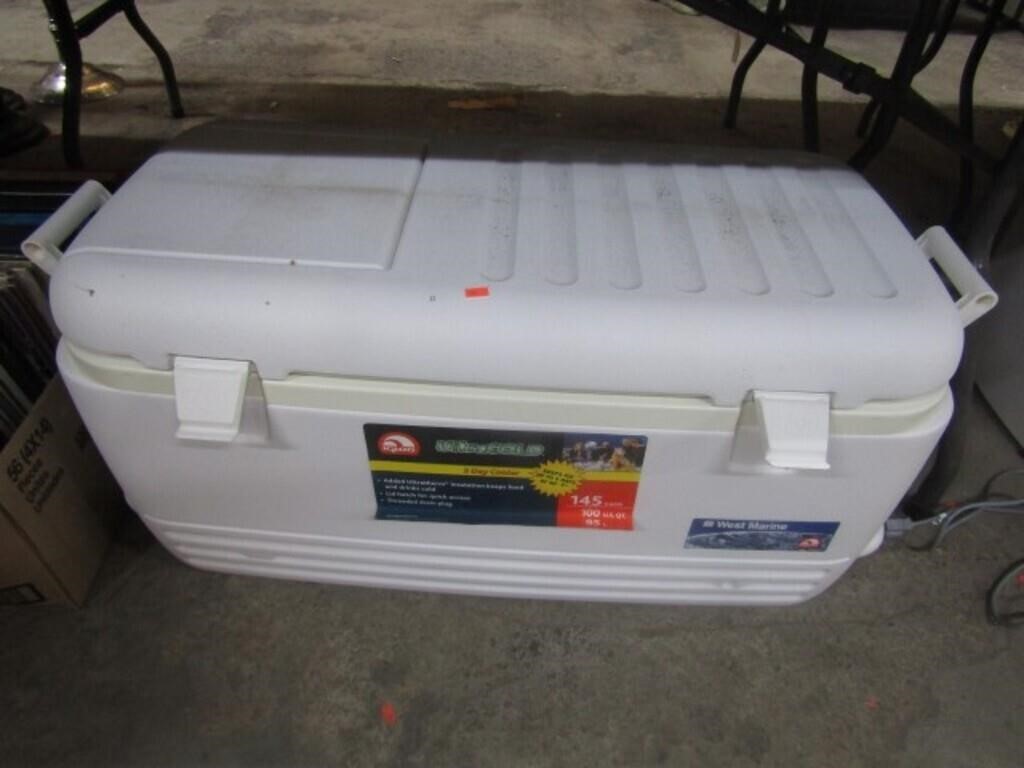 100 QUART MARINE COOLER