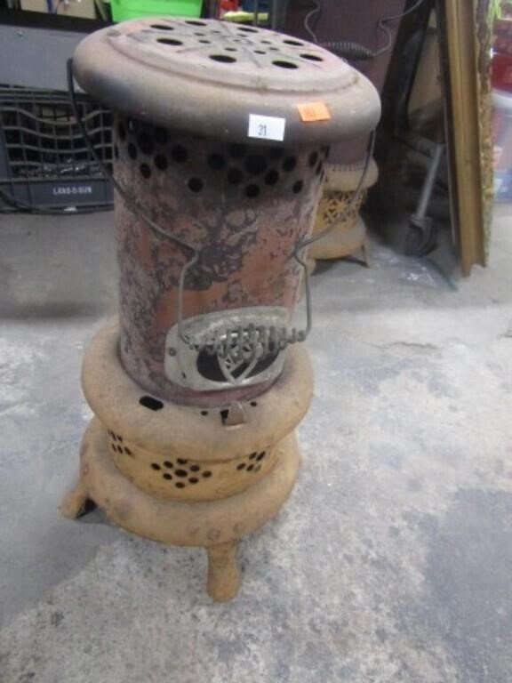 VINTAGE KEROSENE HEATER