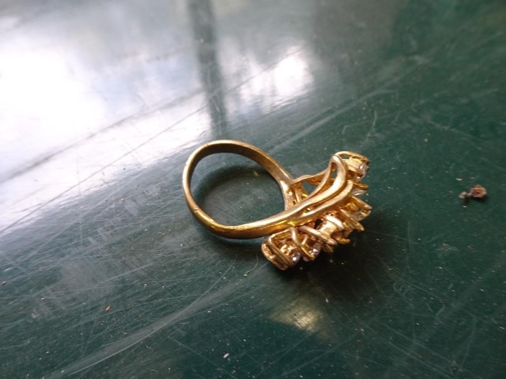 Ring Marked 14kt Gold - Missing some Stones