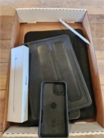 GROUP OF IPAD CASES AND PEN