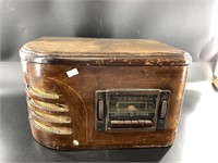 General Electric antique tube Radio with 33rpm rec