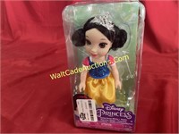 Disney Princess Snow White Figurine