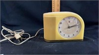 westelex plug in vintage alarm clock