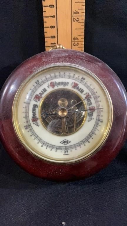 Vintage Auction, Clocks, Decor,  6-20-2024