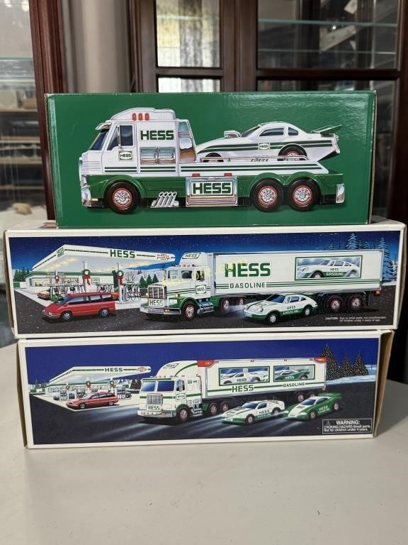 Hess Truck and Dragster, Hess 18 Wheeler and