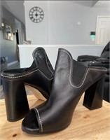 Women's Size 9.5 Stuart Weitzman Chunky Heels