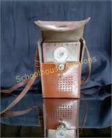 Vintage Portable Zenith Stand up Radio 7" with