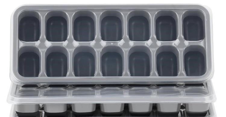 2 pack of ice cube trays